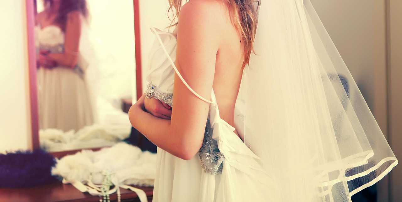 Common Wedding Dress Mistakes You Should Avoid