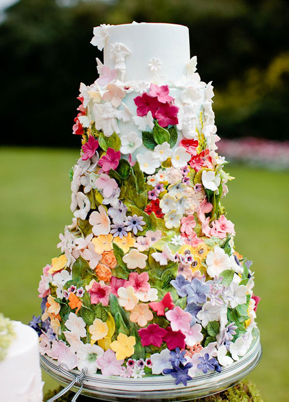 How to Avoid Wedding Cake Disasters  Voltaire Weddings 